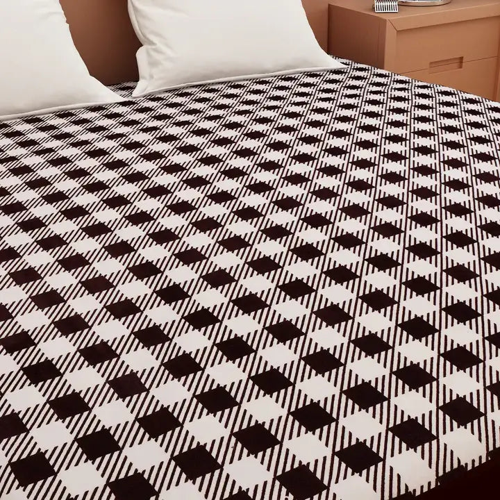 Waterproof Mattress Cover & Protector with 360 Degree Elastic Strap (2 year warranty)