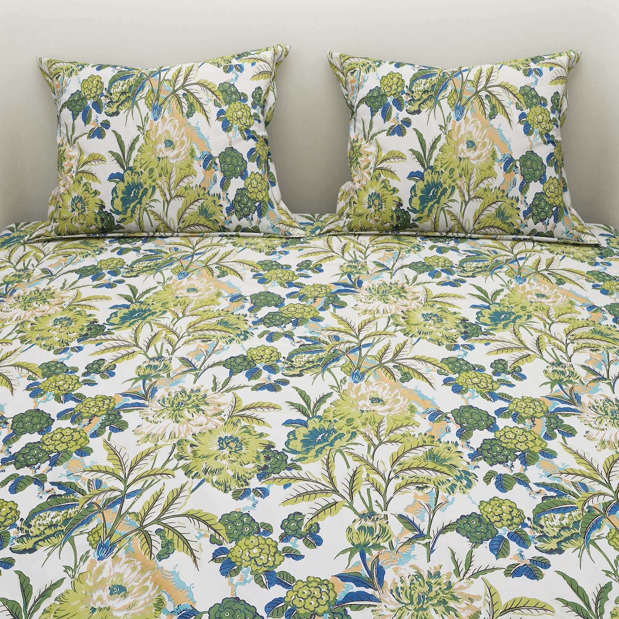 Colorful Printed Flower and Leaf Design Bedsheet With Pillow Covers | Dream Care