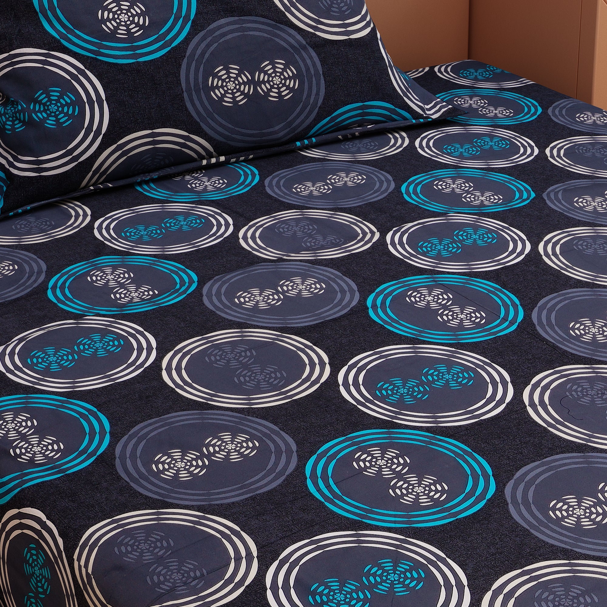 Spinner Print Blue 120 TC 100% Pure Cotton Bedsheet - Dream Care Furnishings Private Limited